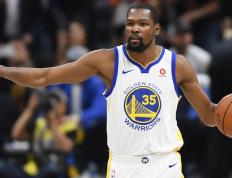 杜兰特迎来二十赛季出色发挥，G2观众热烈欢呼！