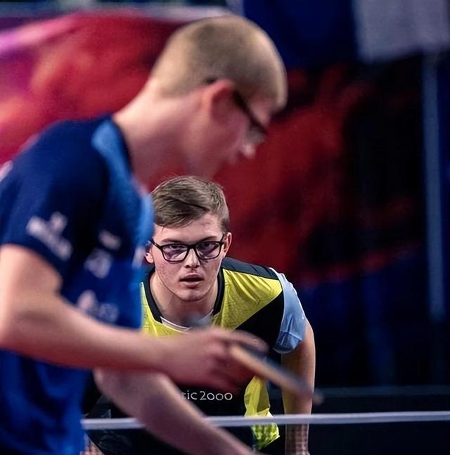 Uzi迎来三赛季出色发挥，塞尔维亚队观众热烈欢呼！